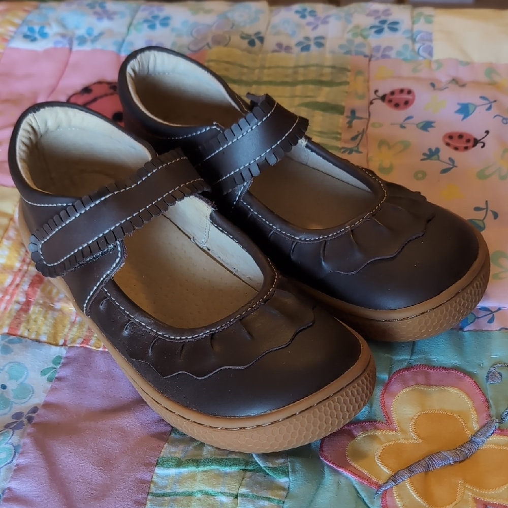 Livie & Luca Brown Leather Ruche HTF big girl size 2 youth